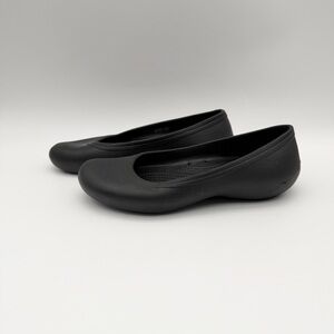 Crocs Women at Work Flat Slip-on Ballet Flats Black Size 8